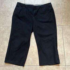 Dockers black petite 14 capris